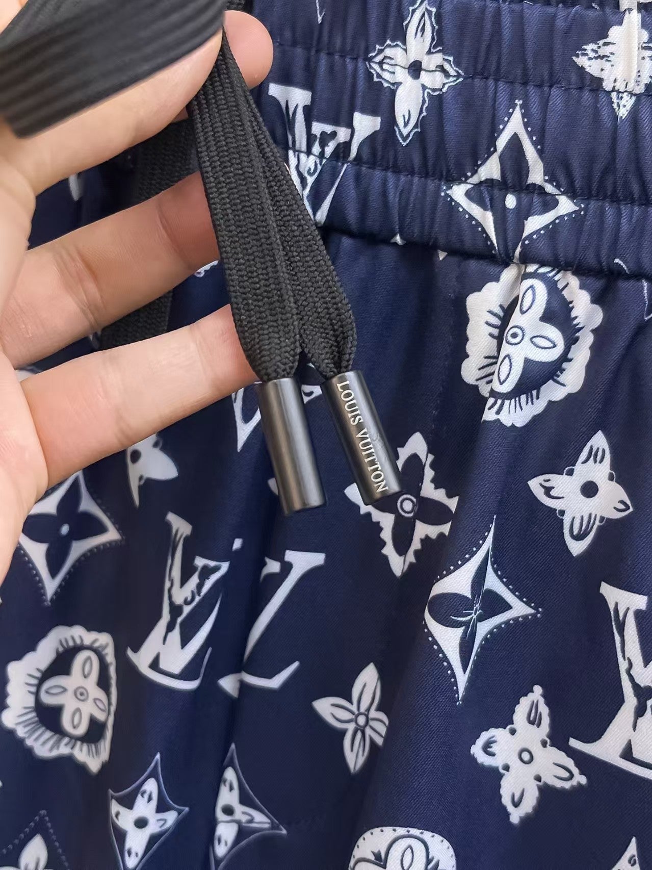 L's breathable and comfortable classic blue shirt set