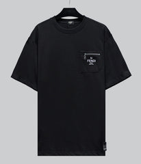 F's T-shirts with pockets on the front