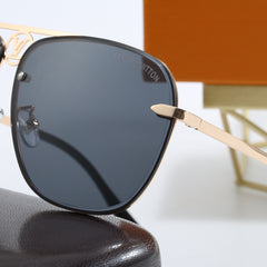 L‘s 3852 sunglasses