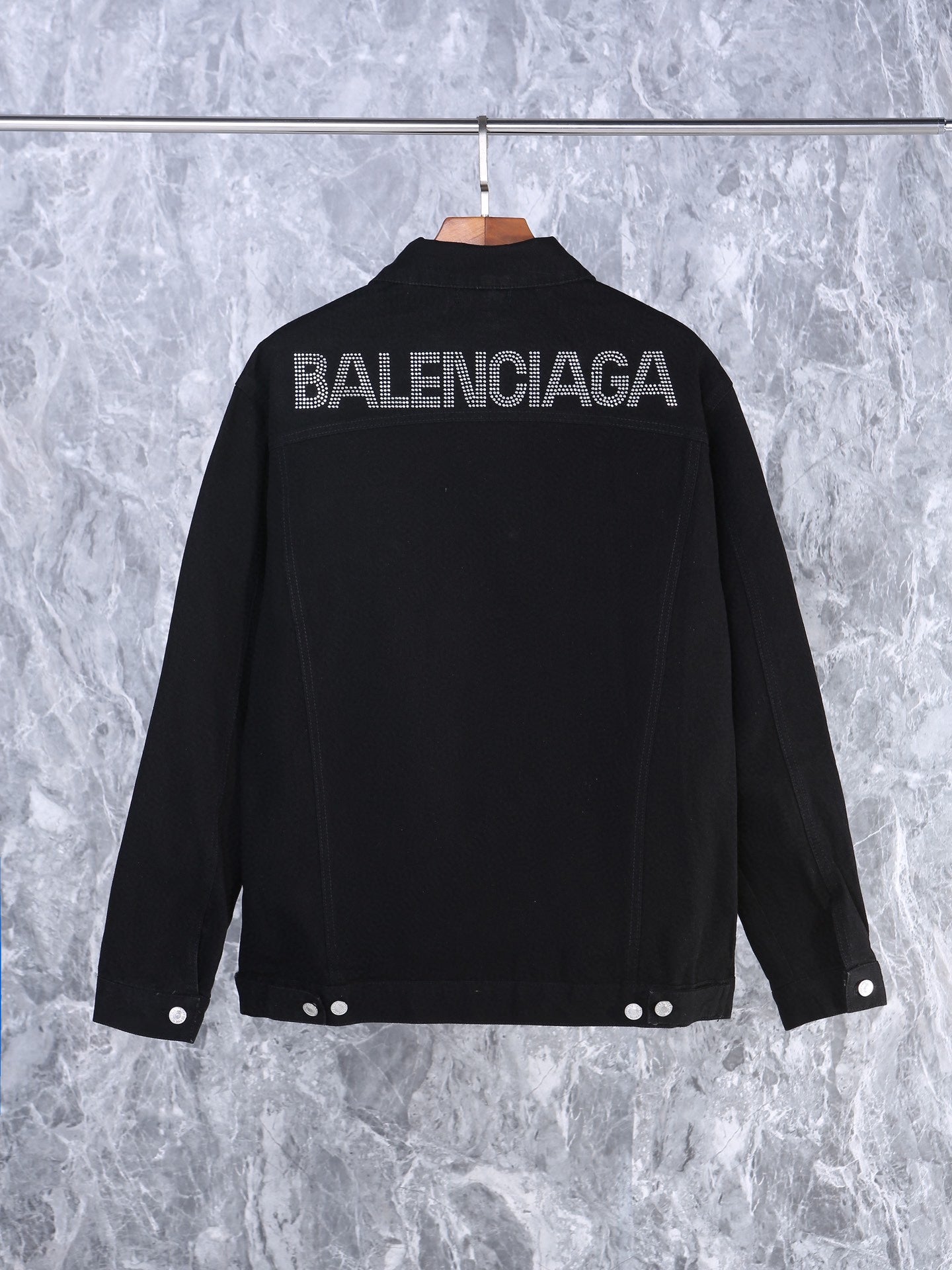 B's Classical Shiny Logo On The Back Jacket